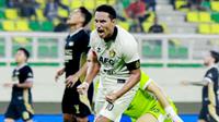 Catat Rekor Personal Fantastis di BRI Super League 2025/2026, Ezra Walian Ucapkan Terima Kasih kepada Ong Kim Swee